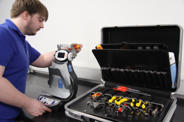 DWS service engineer with DILUWEL